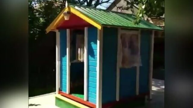 Тили-тили-бом, дед построил внукам дом