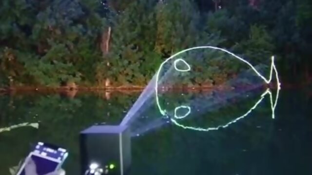 Портативный лазерный проектор LaserCube gjhnfnbdysq kfpthysq ghjtrnjh lasercube